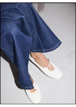 Mohito - Baleriny - beżowy ze sklepu Mohito w kategorii Balerinki - zdjęcie 189058960