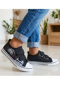 Czarne chłopięce tenisówki na rzepy /A5-2 18839 T184/ ze sklepu Pantofelek24.pl w kategorii Trampki dziecięce - zdjęcie 189059084