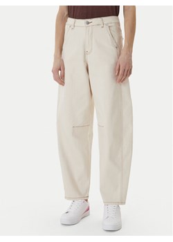 Roxy Jeansy Cloudbreak Mid Sandbar ERJDP03324 Écru Barrel Fit ze sklepu MODIVO w kategorii Jeansy damskie - zdjęcie 189060460