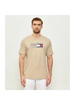 Tommy Hilfiger T-shirt | Regular Fit ze sklepu Gomez Fashion Store w kategorii T-shirty męskie - zdjęcie 189064072