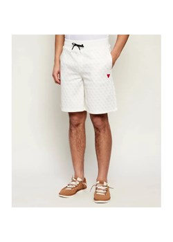 GUESS ACTIVE Szorty NEW KORBIN | Regular Fit ze sklepu Gomez Fashion Store w kategorii Spodenki męskie - zdjęcie 189072392