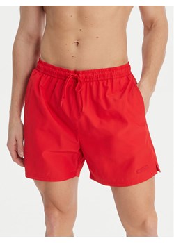 Calvin Klein Swimwear Szorty kąpielowe LV00N61027 Czerwony Regular Fit ze sklepu MODIVO w kategorii Kąpielówki - zdjęcie 189073371