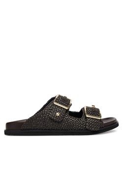 Klapki BOSS Freyah 50563359 Brązowy ze sklepu eobuwie.pl w kategorii Klapki damskie - zdjęcie 189078753