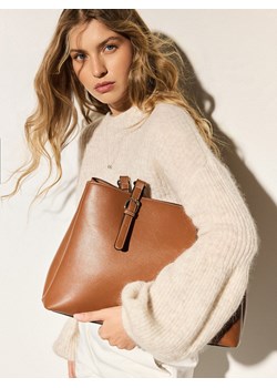 Mohito - Brązowa torebka na ramię - brązowy ze sklepu Mohito w kategorii Torby Shopper bag - zdjęcie 189080051