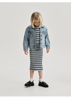 Reserved - Jeansowa kurtka z przetarciami - niebieski ze sklepu Reserved w kategorii Kurtki dziewczęce - zdjęcie 189084593