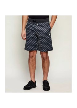 GUESS ACTIVE Szorty NEW KORBIN | Regular Fit ze sklepu Gomez Fashion Store w kategorii Spodenki męskie - zdjęcie 189100254