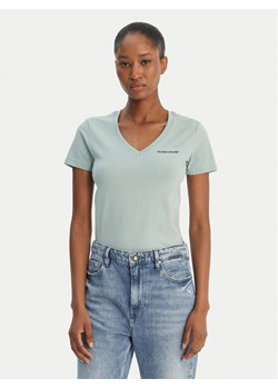 Guess Jeans T-Shirt W4YI23 J1314 Zielony Regular Fit ze sklepu MODIVO w kategorii Bluzki damskie - zdjęcie 189101932