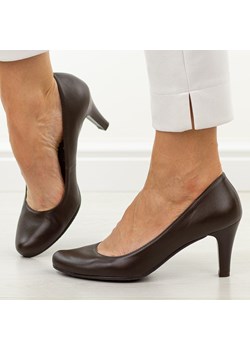 Brązowe Polskie czółenka damskie Gregors 465 ze sklepu suzana.pl w kategorii Czółenka - zdjęcie 189102724