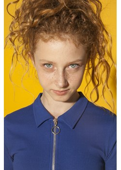 Niebieska bluzka z suwakiem z krótkimi rękawami, Rozmiar - 140, Kolor - Niebieski ze sklepu REPORTER w kategorii Bluzki dziewczęce - zdjęcie 189104753