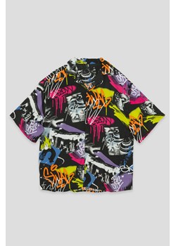 Wzorzysta koszula z krótkim rękawem GRAFFITI, Rozmiar - 182, Kolor - Multikolor ze sklepu REPORTER w kategorii Koszule chłopięce - zdjęcie 189105172