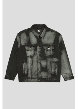 Czarna jeansowa kurtka dla chłopaka z efektem odbarwienia, Rozmiar - 140, Kolor - Czarny ze sklepu REPORTER w kategorii Kurtki chłopięce - zdjęcie 189105211