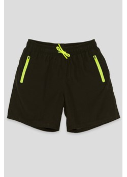 Czarne szorty kąpielowe z kontrastowymi kieszeniami, Rozmiar - 140, Kolor - Czarny ze sklepu REPORTER w kategorii Kąpielówki chłopięce - zdjęcie 189105573