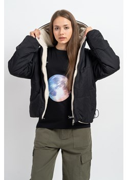 Dwustronna pikowana kurtka z ozdobną naszywką z tyłu lekko ocieplana, Rozmiar - 140, Kolor - Beżowy ze sklepu REPORTER w kategorii Kurtki dziewczęce - zdjęcie 189106991