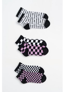 Kolorowy zestaw skarpet w graficzne wzory 3-PAK, Rozmiar -  31, Kolor - Multikolor ze sklepu REPORTER w kategorii Skarpetki dziecięce - zdjęcie 189107304