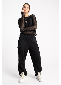 Czarne spodnie dresowe PARACHUTE z naszywanymi kieszeniami, Rozmiar - 152, Kolor - Czarny ze sklepu REPORTER w kategorii Spodnie dziewczęce - zdjęcie 189107714