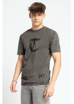 Brązowy t-shirt REGULAR z efektem sprania z autorską grafiką z przodu, Rozmiar - 140, Kolor - Brązowy ze sklepu REPORTER w kategorii T-shirty chłopięce - zdjęcie 189108002