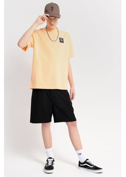 Czarne krótkie spodenki dresowe REGULAR bez nadruków, Rozmiar - 140, Kolor - Czarny ze sklepu REPORTER w kategorii Spodenki chłopięce - zdjęcie 189108272