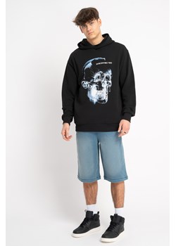 Niebieskie krótkie spodenki jeansowe REGULAR z modnymi przeszyciami, Rozmiar - 140, Kolor - Niebieski ze sklepu REPORTER w kategorii Spodenki chłopięce - zdjęcie 189108514