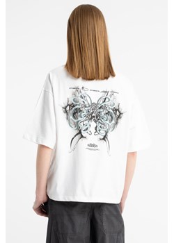 Biały t-shirt BOXY z autorską grafiką z tyłu, Rozmiar - 170, Kolor - Biały ze sklepu REPORTER w kategorii Bluzki dziewczęce - zdjęcie 189109443