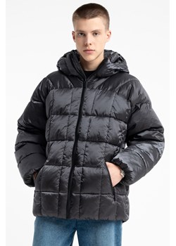 Czarna pikowana kurtka ocieplana z kapturem, Rozmiar - 170, Kolor - Czarny ze sklepu REPORTER w kategorii Kurtki chłopięce - zdjęcie 189109864