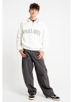 Szare spodnie jeansowe o kroju BAGGY, Kolor - Szary, Rozmiar - 182 ze sklepu REPORTER w kategorii Spodnie chłopięce - zdjęcie 189109882