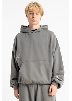 Szara bluza BOXY z kapturem z minimalistycznymi nadrukami, Rozmiar - 152, Kolor - Szary ze sklepu REPORTER w kategorii Bluzy chłopięce - zdjęcie 189110701
