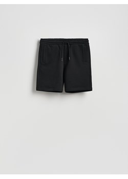 Reserved - Dresowe szorty regular fit - czarny ze sklepu Reserved w kategorii Spodnie męskie - zdjęcie 189111862