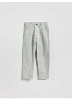 Reserved - Bawełniane spodnie chino - kremowy ze sklepu Reserved w kategorii Spodnie chłopięce - zdjęcie 189111922