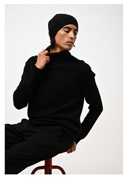 AUTHENTIC CASHMERE Kaszmirowy golf "Martin" w kolorze czarnym ze sklepu Limango Polska w kategorii Swetry męskie - zdjęcie 189114574