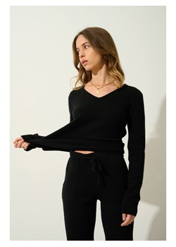 AUTHENTIC CASHMERE Kaszmirowy sweter "Chelsea" w kolorze czarnym ze sklepu Limango Polska w kategorii Swetry damskie - zdjęcie 189115021