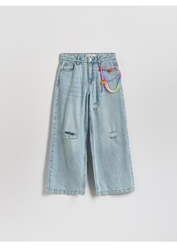 Reserved - Jeansy super wide leg z łańcuszkiem - niebieski ze sklepu Reserved w kategorii Spodnie dziewczęce - zdjęcie 189121051
