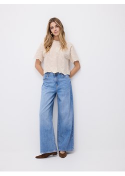 Reserved - T-shirt z ozdobnym haftem - beżowy ze sklepu Reserved w kategorii Bluzki damskie - zdjęcie 189124673