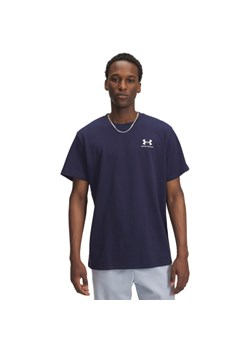 Męski t-shirt z nadrukiem Under Armour UA Logo Emb Heavyweight SS - granatowy ze sklepu Sportstylestory.com w kategorii T-shirty męskie - zdjęcie 189130861