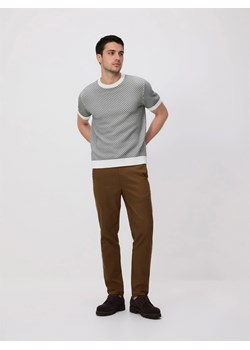 Reserved - Strukturalny sweter z krótkim rękawem - jasnoszary ze sklepu Reserved w kategorii Swetry męskie - zdjęcie 189131320