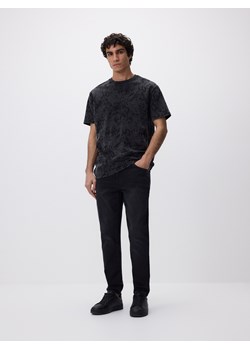 Reserved - Jeansy carrot slim z efektem sprania - czarny ze sklepu Reserved w kategorii Jeansy męskie - zdjęcie 189132490