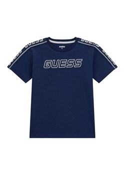 Guess T-Shirt L4YI50 J1314 Granatowy Regular Fit ze sklepu MODIVO w kategorii T-shirty chłopięce - zdjęcie 189135630