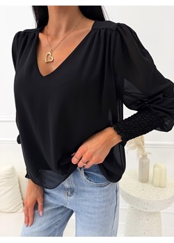 Czarna Szyfonowa Bluzka z Dekoltem V ze sklepu ModnaKiecka.pl w kategorii Bluzki damskie - zdjęcie 189143053