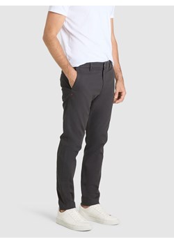 MAC Spodnie chino "Lenny" w kolorze granatowym ze sklepu Limango Polska w kategorii Spodnie męskie - zdjęcie 189143643