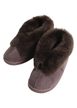 Kaiser Naturfellprodukte H&amp;L Kapcie wełniane "Anna" w kolorze brązowym ze sklepu Limango Polska w kategorii Kapcie damskie - zdjęcie 189159304