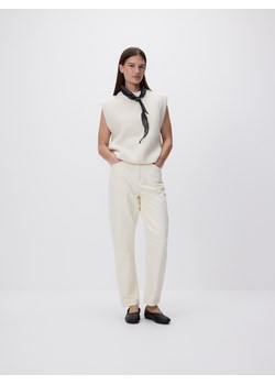 Reserved - Jeansy mom fit - kremowy ze sklepu Reserved w kategorii Jeansy damskie - zdjęcie 189161164