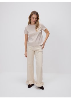 Reserved - T-shirt z kwiatową aplikacją - beżowy ze sklepu Reserved w kategorii Bluzki damskie - zdjęcie 189170511