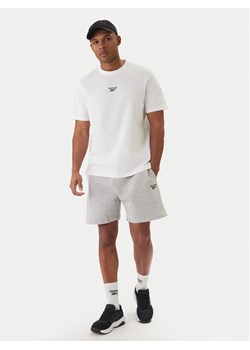 Reebok Komplet t-shirt i spodenki Baz RK25609CCM Szary Regular Fit ze sklepu MODIVO w kategorii Spodenki męskie - zdjęcie 189172871