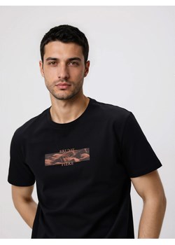 Reserved - T-shirt regular z bawełny merceryzowanej - czarny ze sklepu Reserved w kategorii T-shirty męskie - zdjęcie 189182034