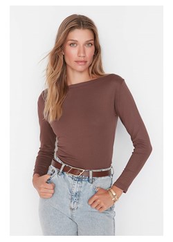 trendyol Koszulka w kolorze brązowym ze sklepu Limango Polska w kategorii Bluzki damskie - zdjęcie 189184572