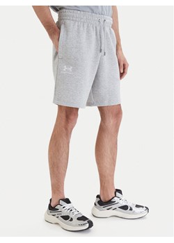 Under Armour Szorty sportowe UA Icon Fleece 1380377 Szary Regular Fit ze sklepu MODIVO w kategorii Spodenki męskie - zdjęcie 189187840