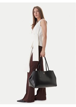 Torebka Calvin Klein Ck Snap Large Tote LV04F3502G Czarny ze sklepu eobuwie.pl w kategorii Torby Shopper bag - zdjęcie 189189001
