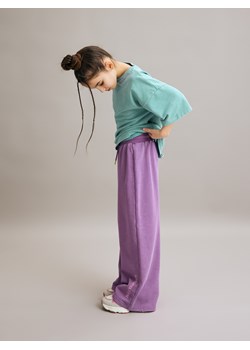 Reserved - Szerokie spodnie dresowe - ciemnofioletowy ze sklepu Reserved w kategorii Spodnie dziewczęce - zdjęcie 189192272
