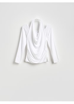 Reserved - Bluzka z ozdobnym dekoltem - złamana biel ze sklepu Reserved w kategorii Bluzki damskie - zdjęcie 189192382