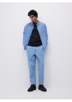 Reserved - Jeansowa koszula regular fit - niebieski ze sklepu Reserved w kategorii Koszule męskie - zdjęcie 189192521