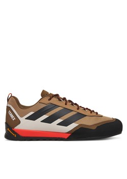 Trekkingi adidas Terrex Skychaser Solo Approach JS4329 Brązowy ze sklepu eobuwie.pl w kategorii Buty trekkingowe męskie - zdjęcie 189216314